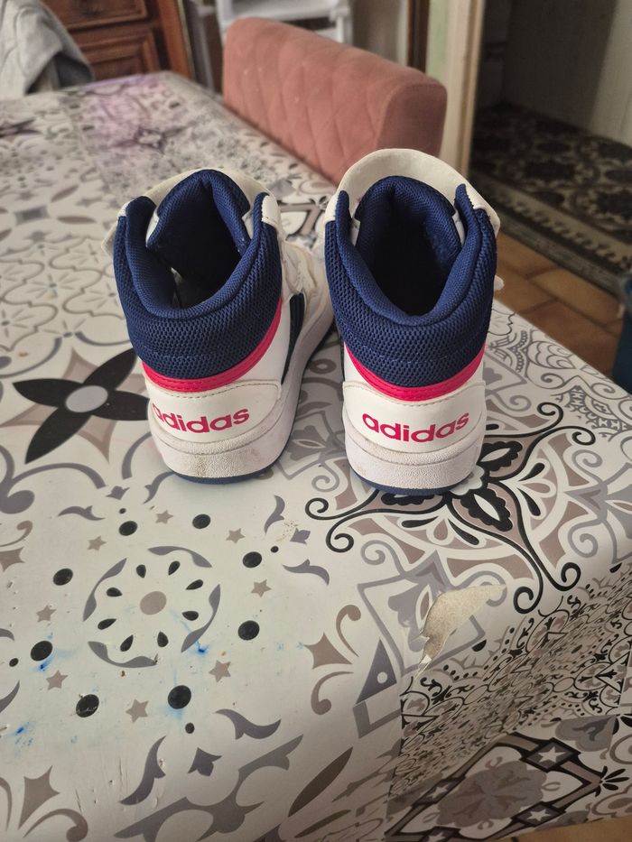 Basket adidas  montante - photo numéro 3