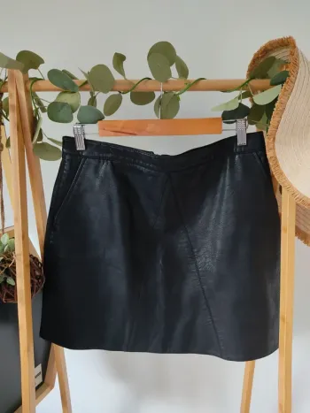 Jupe en simili Zara L/40