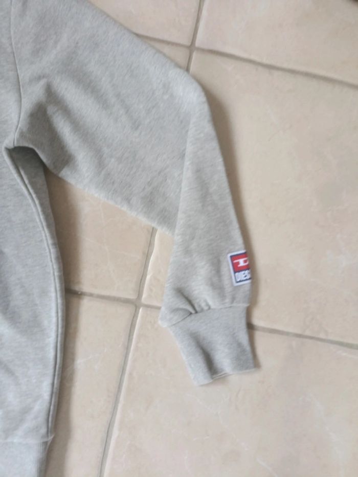 Pull sweat  diesel homme XS - photo numéro 3