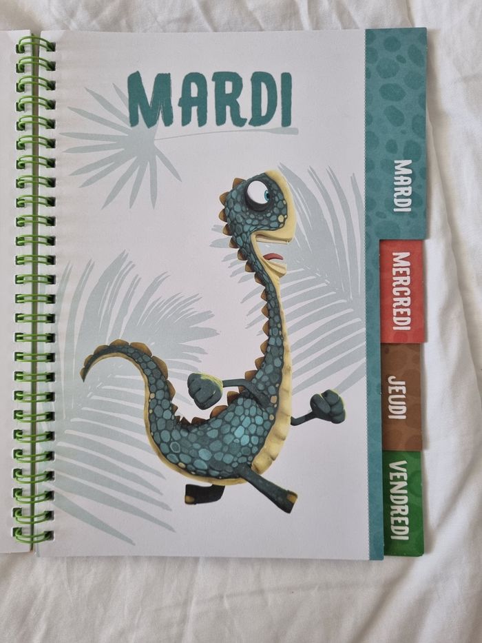 Cahier de texte gigantosorus - photo numéro 6