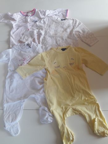 Lot de pyjamas fins  6 mois