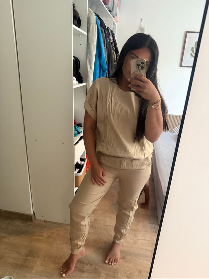 Superbe ensemble beige satiné nacré - photo numéro 3