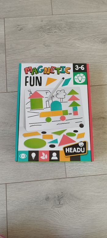 Jeu magnétique headu neuf