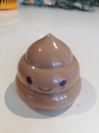 Taille crayon crotte 💩