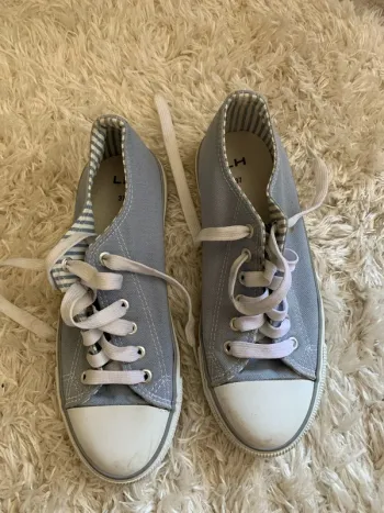 Baskets basses bleu ciel femme