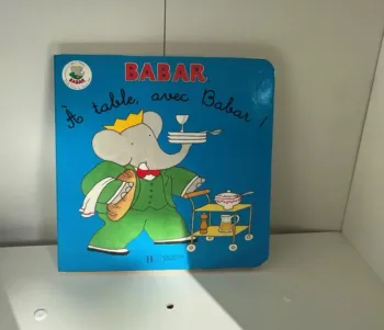 Livre À table avec Babar– Bon état 📚