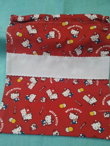 Poche à broder Hello Kitty