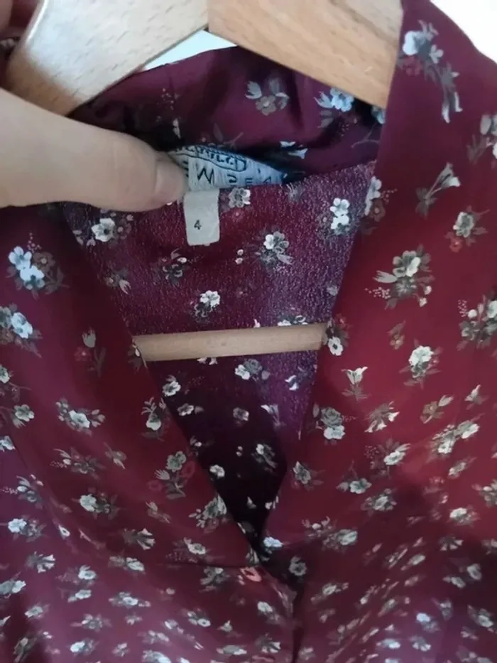 Chemise bordeaux à fleurs 🌸 Cacharel - 40 - photo numéro 2