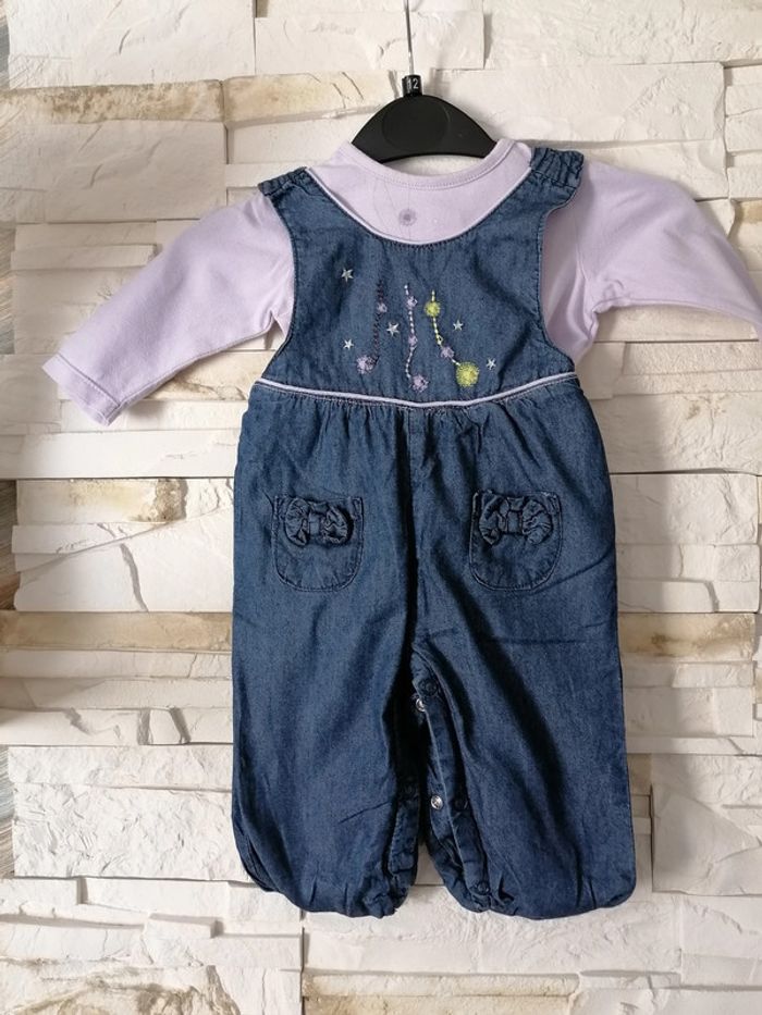 Ensemble combinaison et t. Shirt manches longues