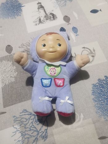 Poupée d'éveil vecth