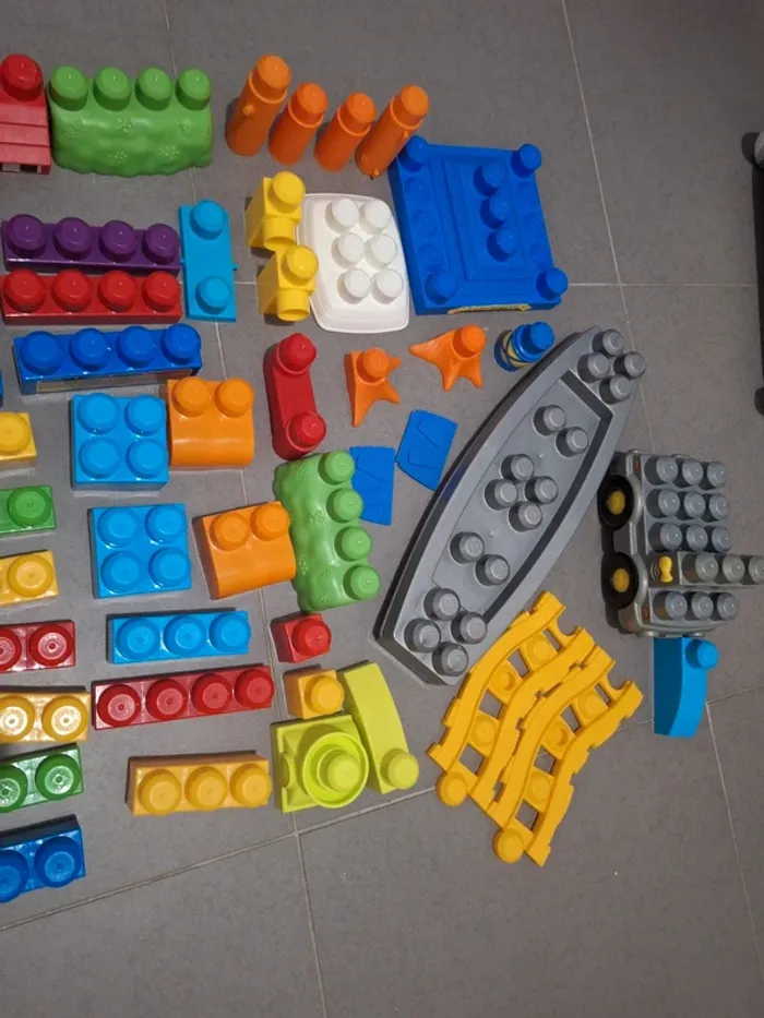 Gros lot de Megablocks - photo numéro 2