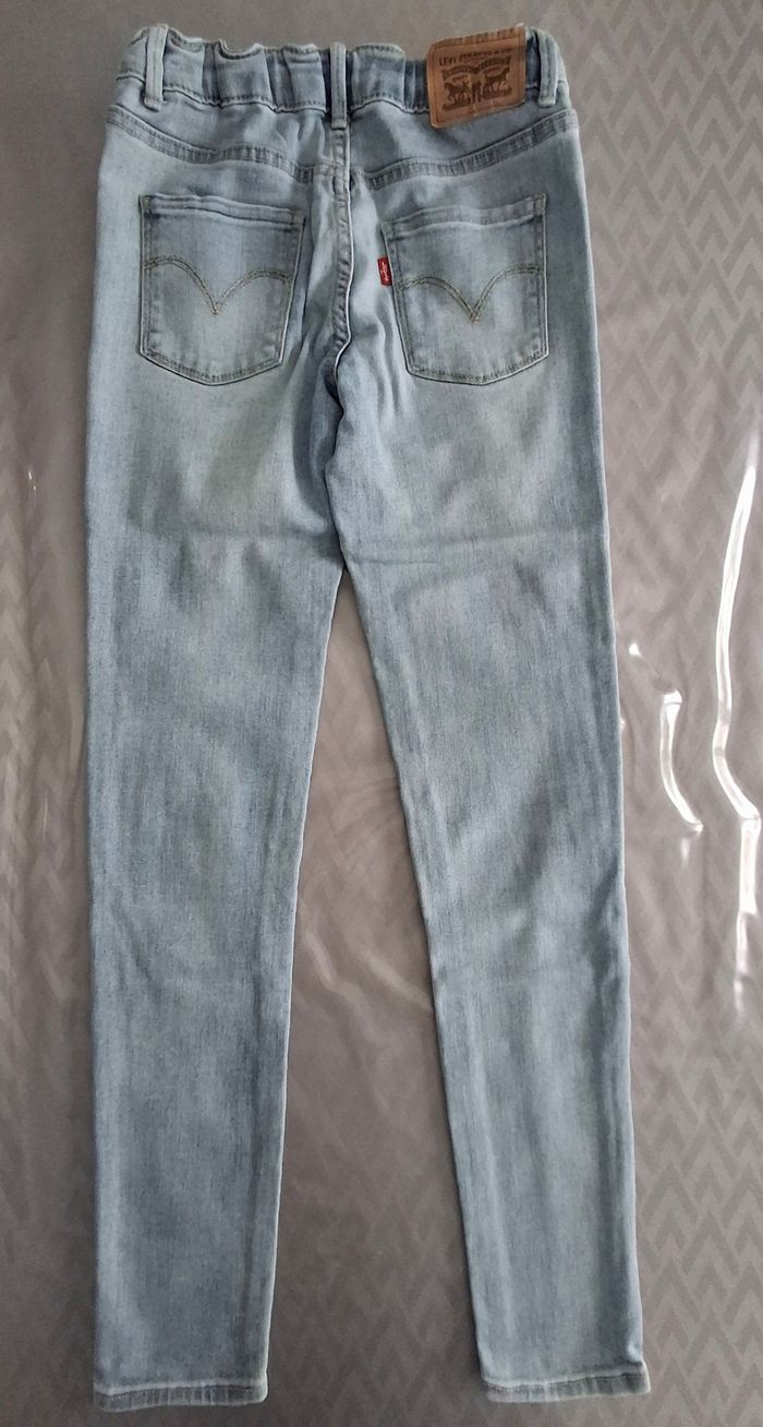 Jean Levi's 710 - photo numéro 2