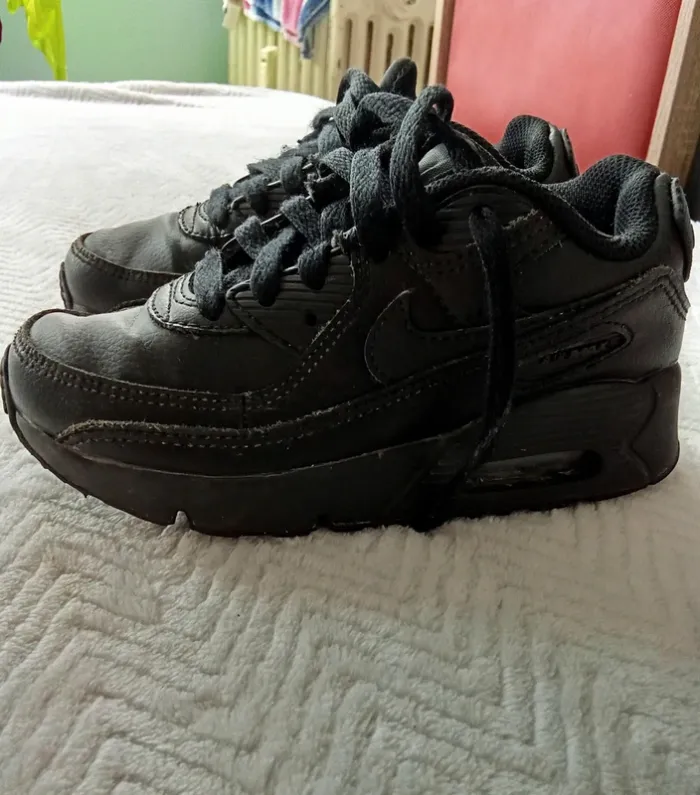Basket garçon ⭐ très bon état ⭐ pointure 29,5 ⭐ Nike - photo numéro 2