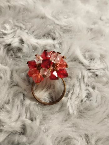 Bague originale ajustable avec perles