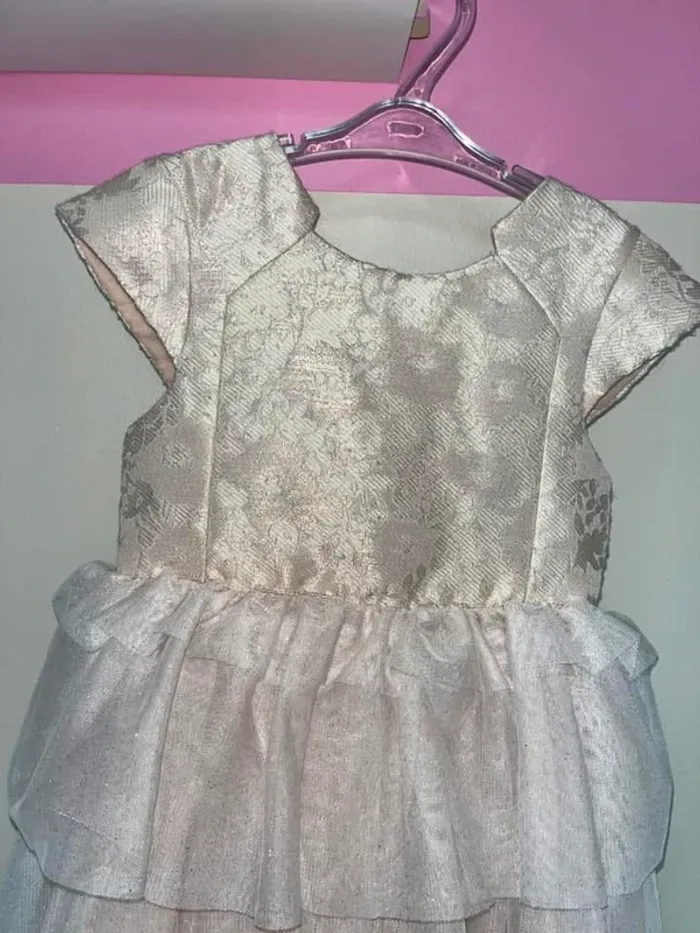 Robe fête 3/4 ans magnifique porté - photo numéro 8