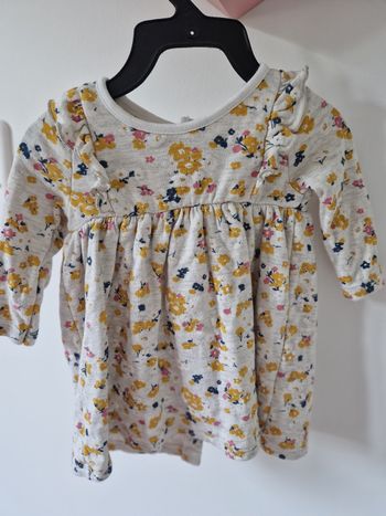 Robe Petit Bateau  taille 6 mois