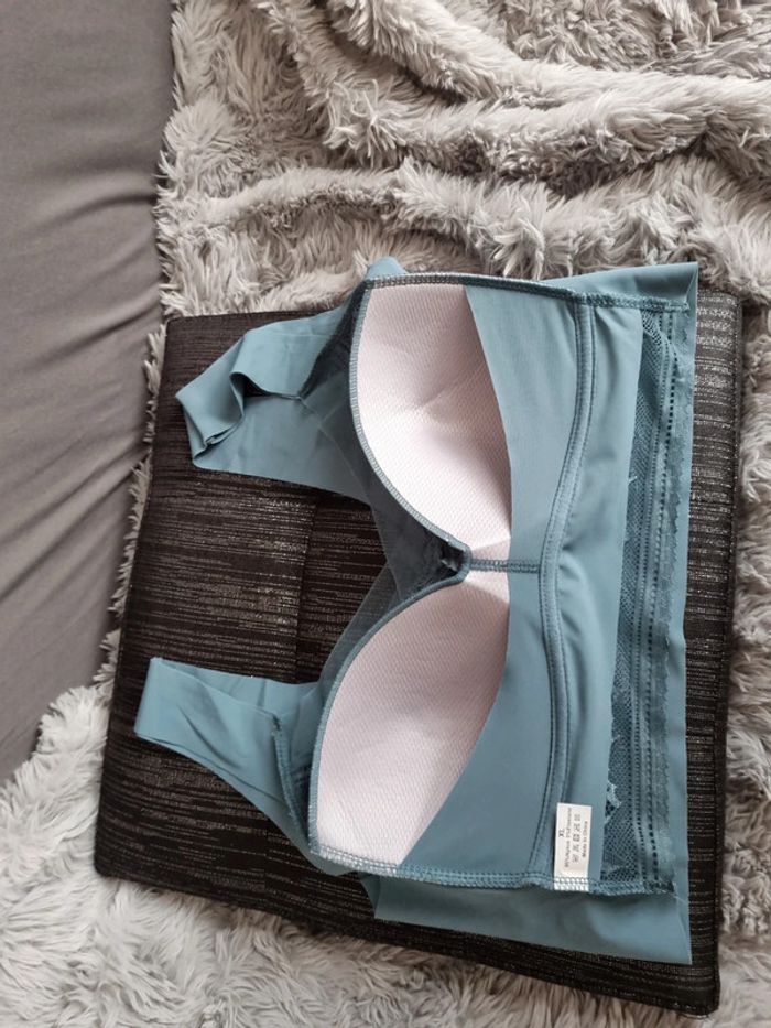 Soutien gorge sans fil en dentelle - photo numéro 3