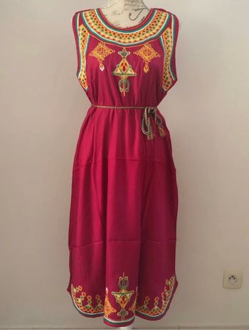 Djellaba rose fuchsia avec broderies