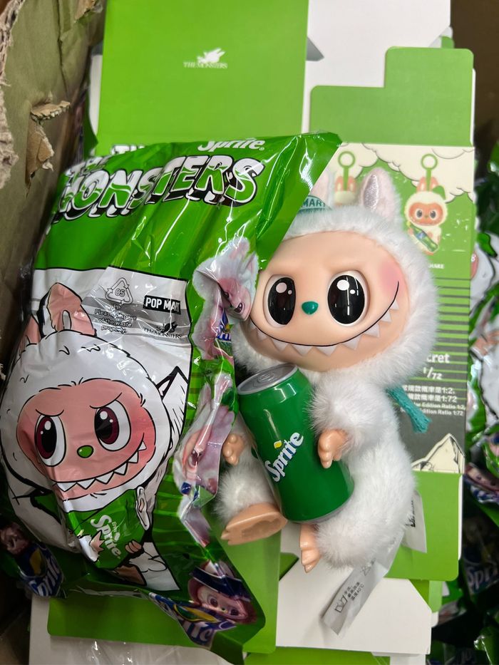Peluche Labubu édition Sprite