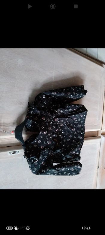 💥petit haut fleuri 💥