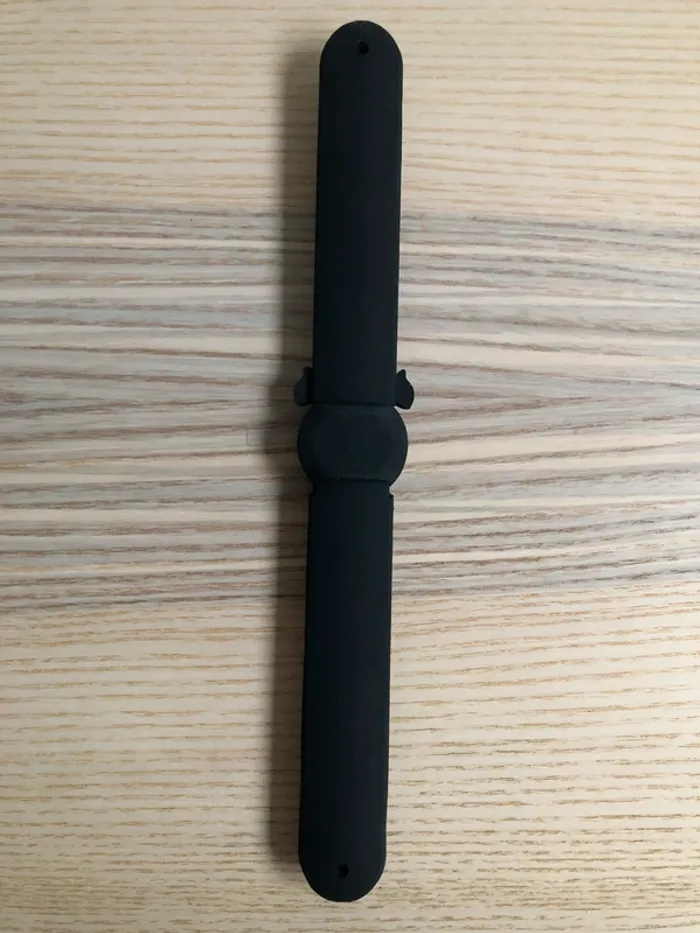 Montre snap noire en forme de montre - photo numéro 2