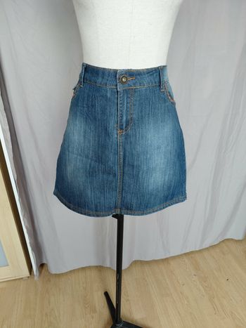 Très jolie jupe jeans femme T 46