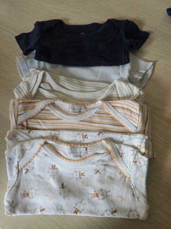 Lot body - 6 mois