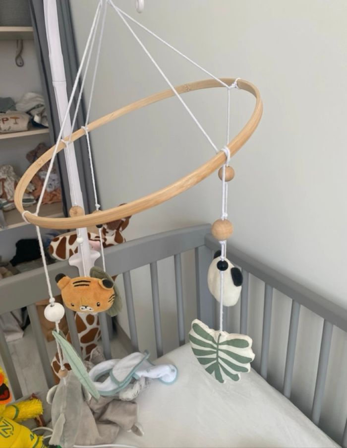 Mobile enfant animaux jungle
