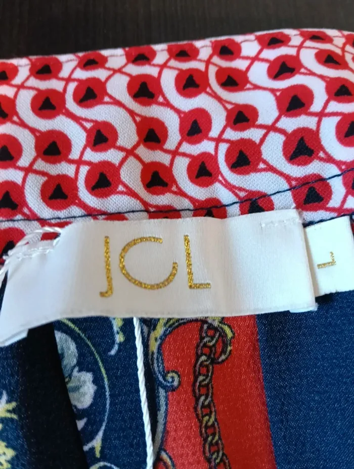 Magnifique pull JCL L - photo numéro 2