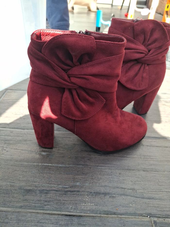 Chaussures à talon bordeau suédine - photo numéro 3