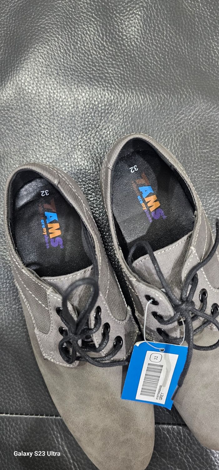 Chaussures de cérémonie garçon grise neuf avec etiquette pointure 32 - photo numéro 4