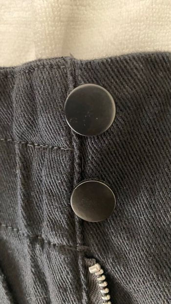 short noir neuf taille haute avec ceinture à nouer - photo numéro 3