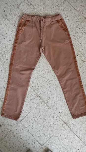 Très beau pantalon rose L