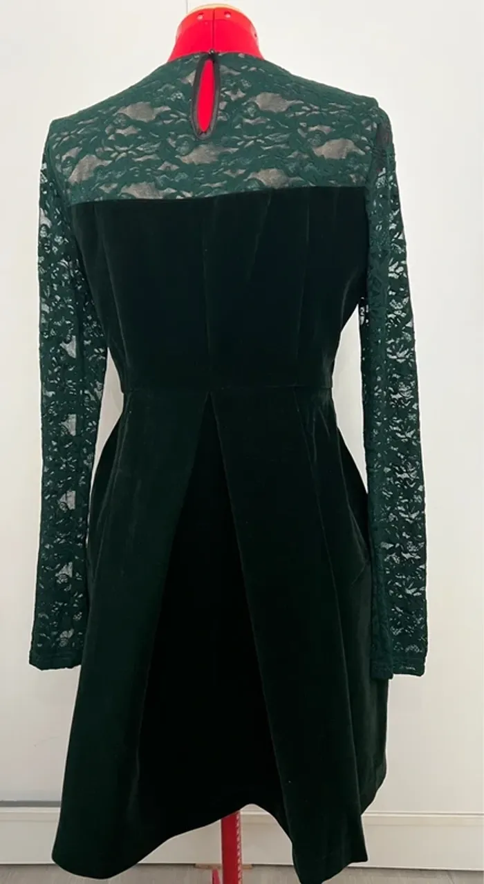 Robe patineuse velours vert émeraude et dentelle Manosque - photo numéro 5