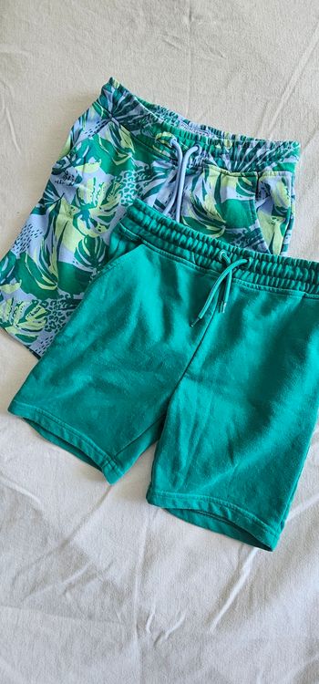 Lot de 2 shorts garçon 9/10 ans – bon état