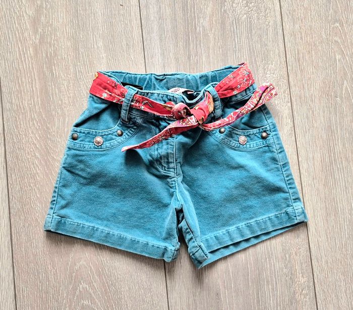 Très beau short turquoise Vintage. Fille 4 ans. Marque Kenzo kid - photo numéro 1