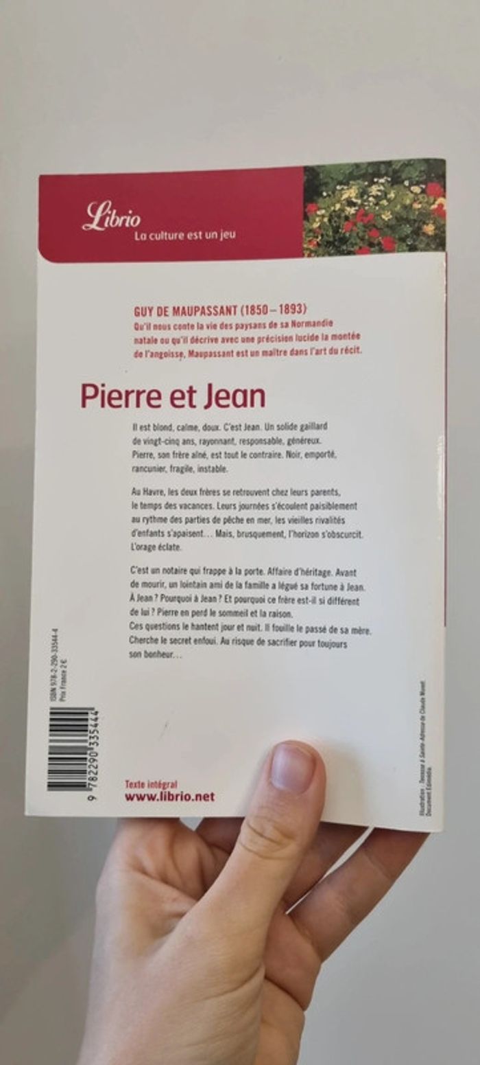 Pierre et Jean
Guy de Maupassant - photo numéro 2