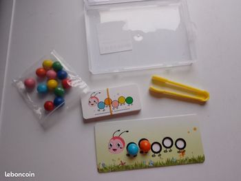 Jeu la chenille des couleurs