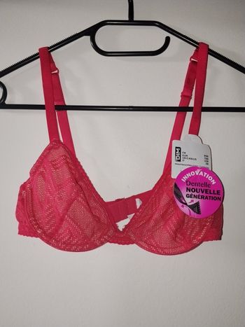 soutien gorge dim rouge taille 85B