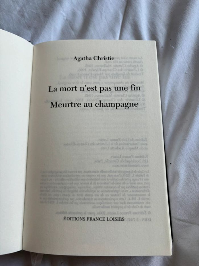 Livre Agatha Christie Double roman La mort n’est pas une fin Meurtre au champagne 00s - photo numéro 8