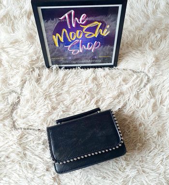 👜 Petit Sac à main pochette simili cuir noir clous boules argentées Jacqu'rock neuf bandoulière anse