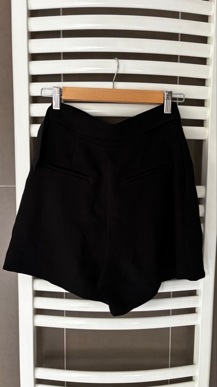 Short H&M Taille 36 - photo numéro 2