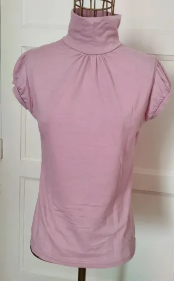 👚 Top rose col montant La City – Style Y2K / Années 2000 – Taille 36/T1 – TBE