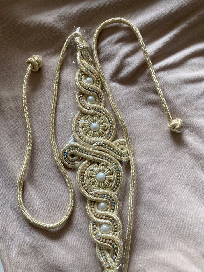 Ensemble de cérémonie marocain 42 / 44 - photo numéro 7