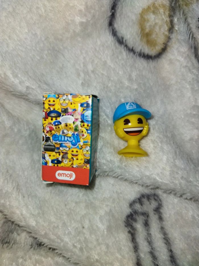 Emoji aldi casquette bleue