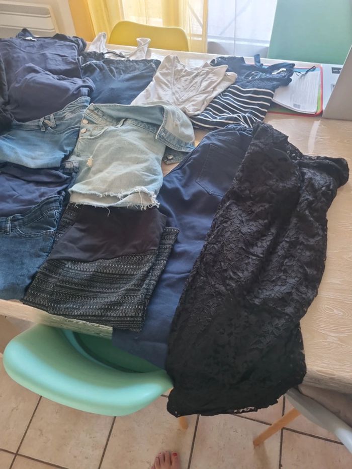 Lot vêtements maternité - photo numéro 2
