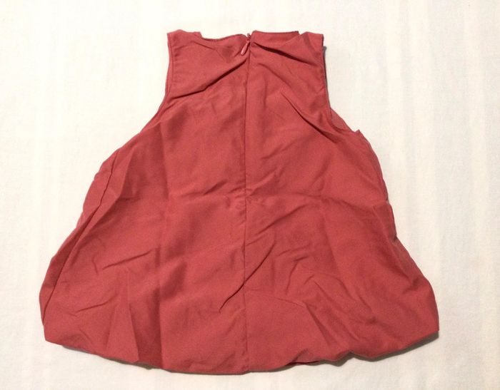 Robe sans manches 6 mois - photo numéro 2