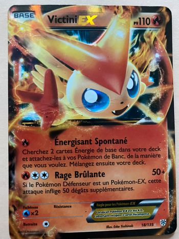 Carte Pokémon rare Victini EX 110PV holo 18/135