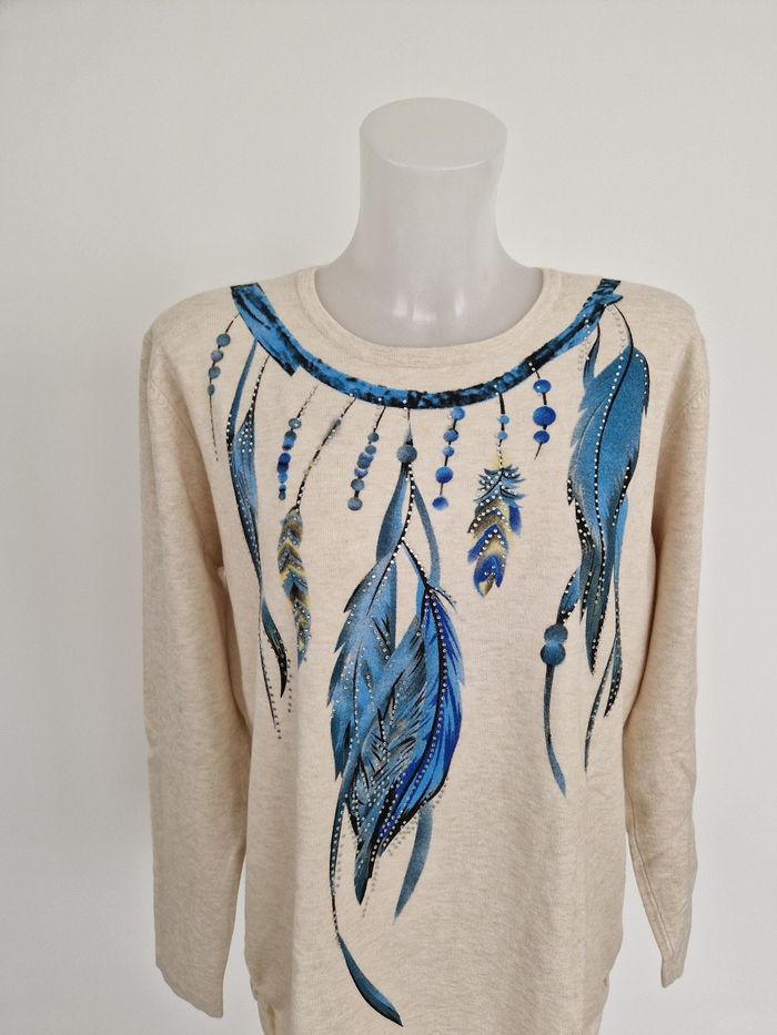 Haut beige crème motif plumes bleues H&L - photo numéro 2