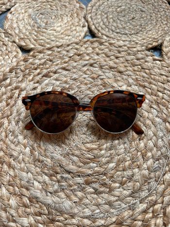 Lunettes de soleil